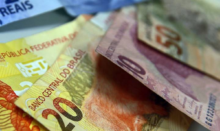 Dívida Pública fica praticamente estável, mas supera R$ 8,6 trilhões